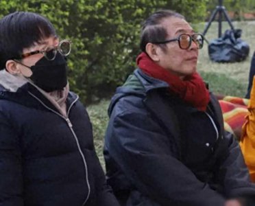 ​60岁李连杰近照曝光：满脸黑斑、掉发严重，憔悴病容令人担忧