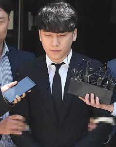 ​李胜利拘捕令被驳回，韩警方不再申请拘捕令，难道他真是无辜的？