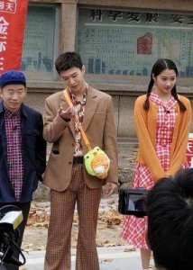 ​《小巷人家》：范丞丞展现演技新高峰，成功接住戏骨挑战