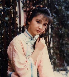 ​曾华倩：从TVB女神到单亲妈妈，母爱的力量与人生蜕变