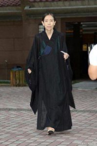 ​许纯美：从富婆到爱情的迷途，五段婚姻的悲剧与人生反思
