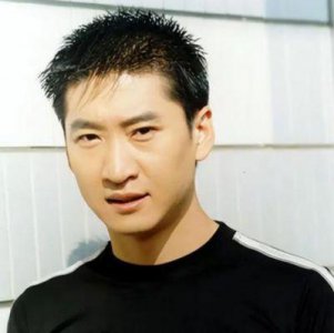 ​周杰的转身：从“尔康”到农业巨头的逆袭之路