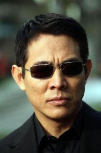 ​李连杰家族之谜：英雄背后的沉默与传奇