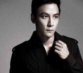 ​吴彦祖自述无性婚姻十年，男神背后的幸福奥秘揭晓