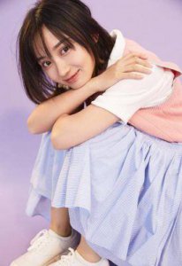 ​揭秘卜冠今的身高之谜：小个子女星的实际身高是多少？