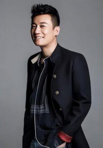 ​揭秘刘晓洁的过去恋情，现任丈夫竟是著名演员徐洪浩！