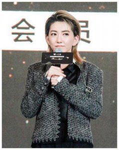 ​揭秘快女刘忻现状，丈夫身份曝光引人关注！