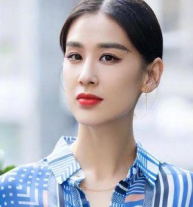 ​黄圣依回心转意，娱乐圈的真正富豪似乎并没有想象中那么多