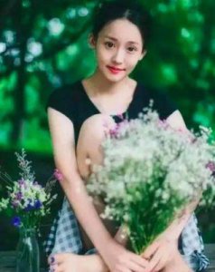 ​绿地女神张雨婷19岁青春写真流出，清新脱俗引人入胜，陈军不惜砸3000万追求