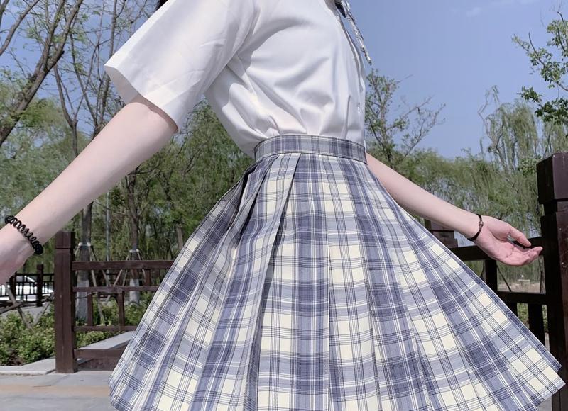 结婚不到一年离婚可不可以女方那里要回礼金
