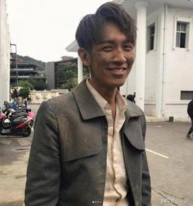 ​柯震东与柯受良关系揭秘：真相是什么？