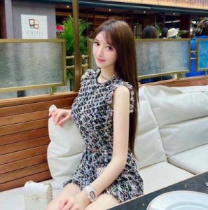 ​黄晓明与叶珂恋情疑云再起：已变前女友？分手传闻不断