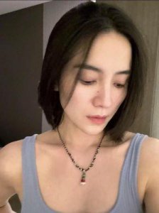 ​宋佳隐婚揭秘：婚恋观与女性成长的深思