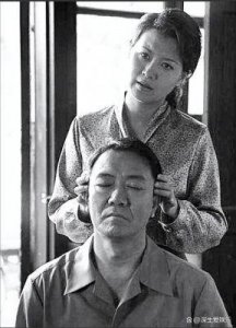 ​他成名后抛妻弃女，与新欢共度8年后，女友嫁给他的亲兄弟，如今现状令人唏嘘