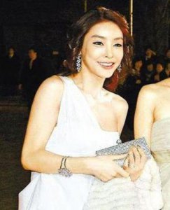 ​张紫妍：韩国女明星的悲剧人生