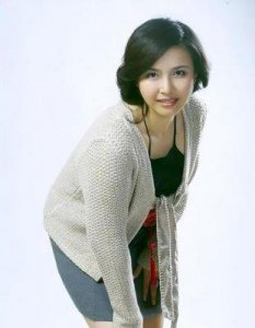 ​肖战合作过的“母子”演员王澜再度走红，年轻时颜值逆天，被誉为内地版钟楚红