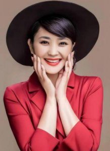 ​梁宏达夫妻档传闻揭秘：方琼与老梁的真实关系