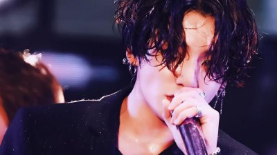 ​天秤男与巨蟹女：深情、责任与婚姻的微妙关系