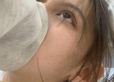 ​男生接吻时手喜欢干嘛 他的手很不老实让女生很害羞