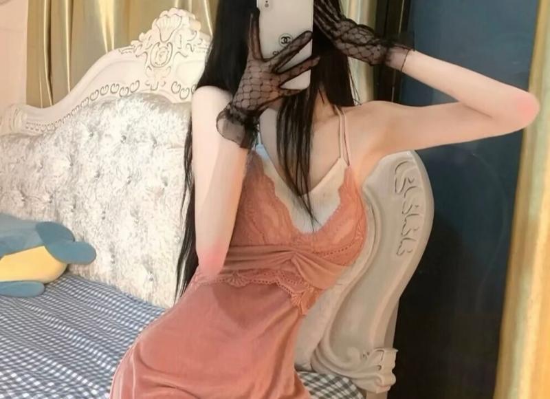 男朋友和闺蜜走得很近怎么办（闺蜜和男朋友走得太近怎么办）