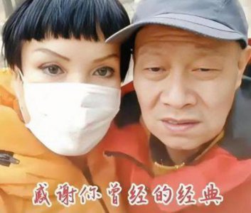 ​赵本山最新动态：白发苍苍现身刘老根片场，62岁依旧活跃，网友：何时退休？