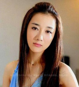 ​李依晓遭遇狗咬毁容事件：事情始末一览