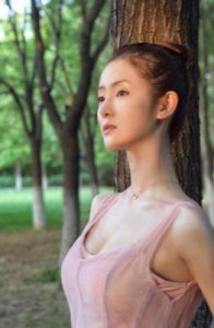 ​梦秦，演员的品格中的角色，她的年龄和个人资料简介