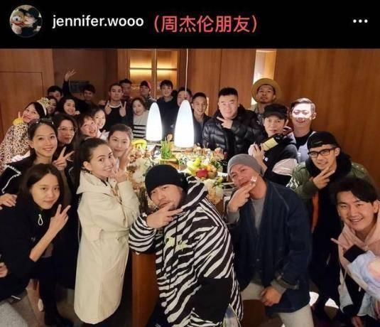周杰伦昆凌甜蜜外出用餐被偶遇 周杰伦新年秀幸福(6)