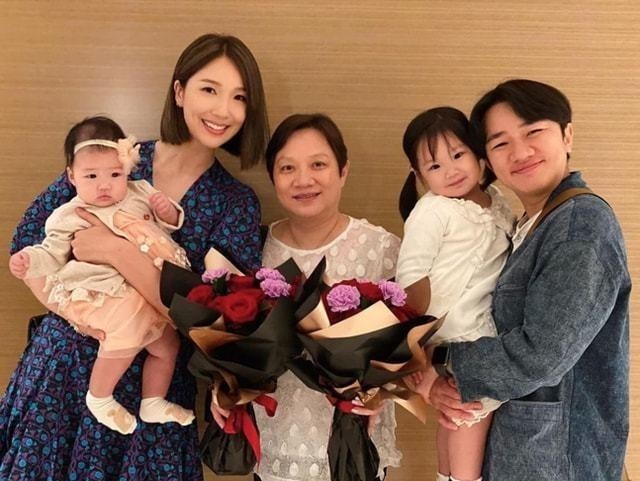 王祖蓝老婆的资料（王祖蓝老婆李亚男做瑜伽）
