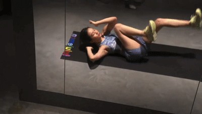 佟大为的身高大曝光（佟大为腿跟12岁的女儿差不多长）