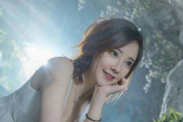 冯提莫和很多男人发生关系 离婚是不是也因为这个原因