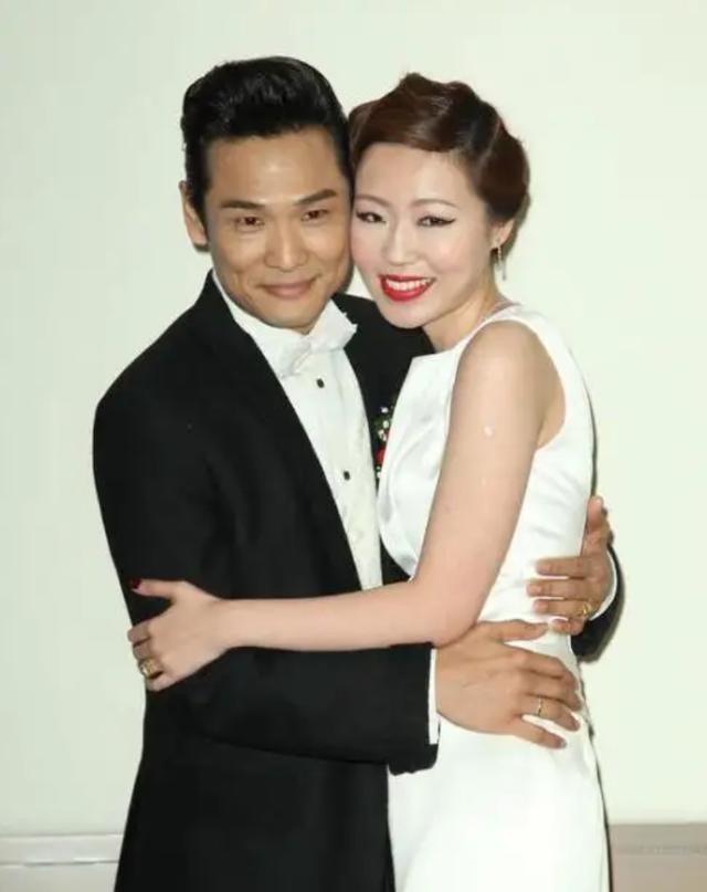 杜德伟演的第七号当铺（第8号当铺主演现状）(2)