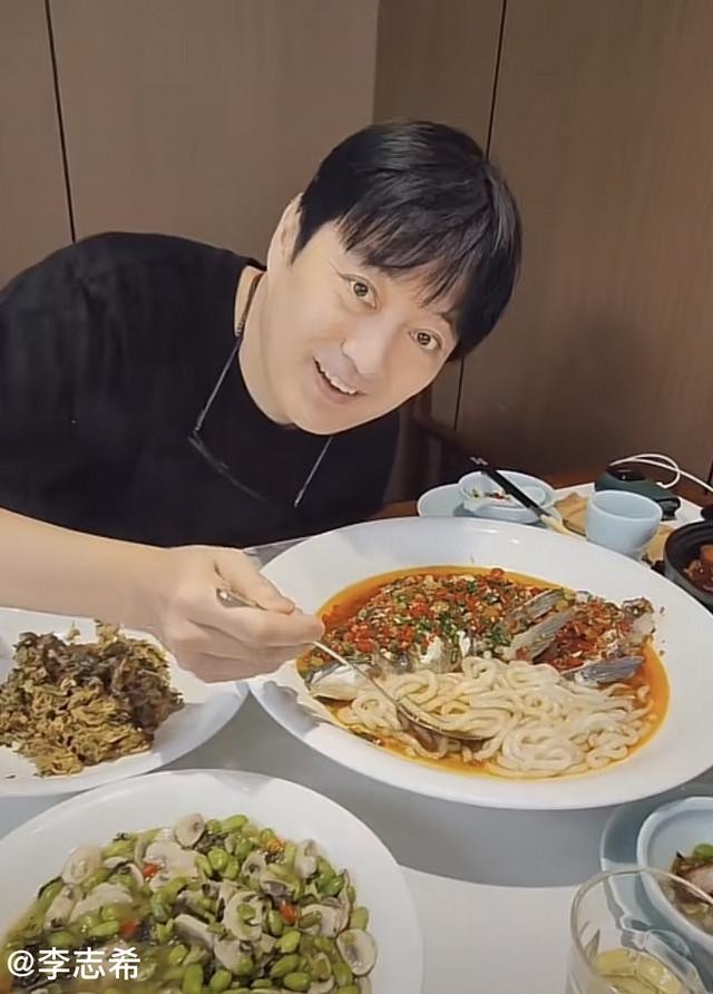 杜德伟演的第七号当铺（第8号当铺主演现状）(30)