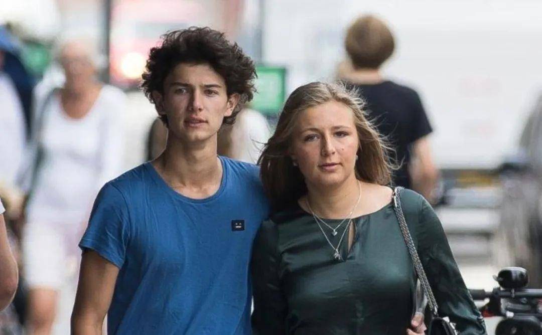 瑞典王室最帅的流着中国血统的王子恋爱了！曝光的22岁女友长这样