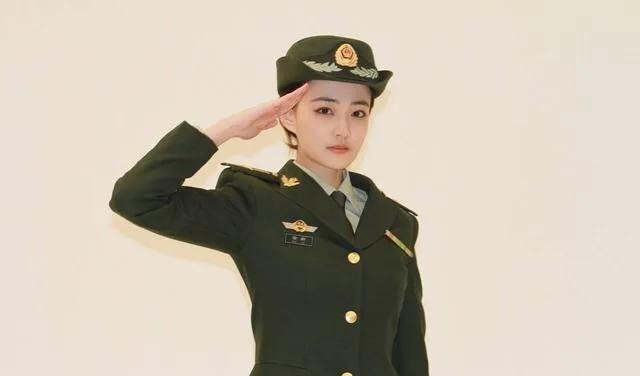 有军方背景的明星（军人出身的演员大盘点）