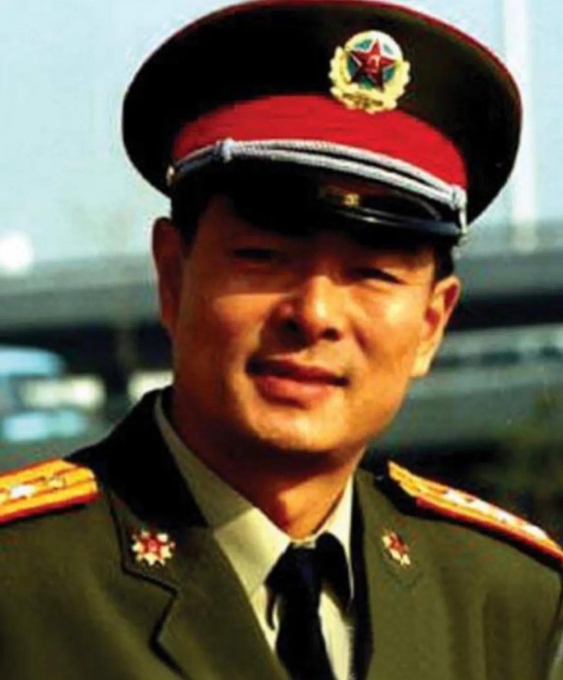 有军方背景的明星（军人出身的演员大盘点）