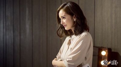 ​杨幂养了两个小鬼