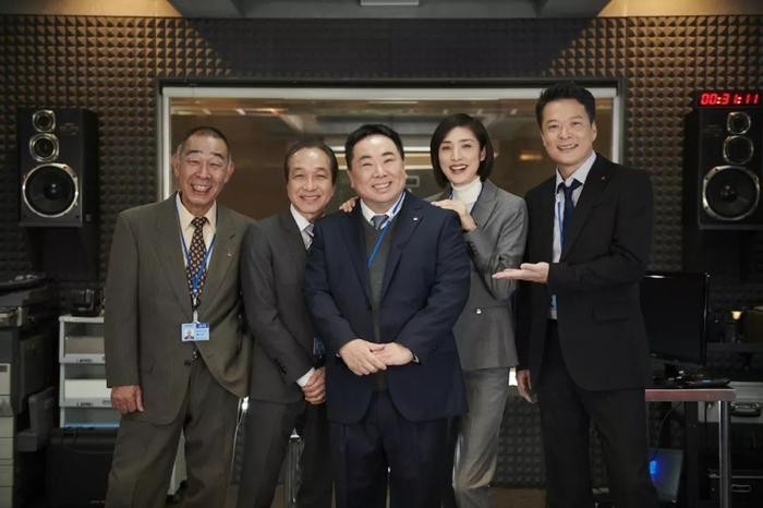天海女王再次剪短发出演，收视率创年度开播最佳
