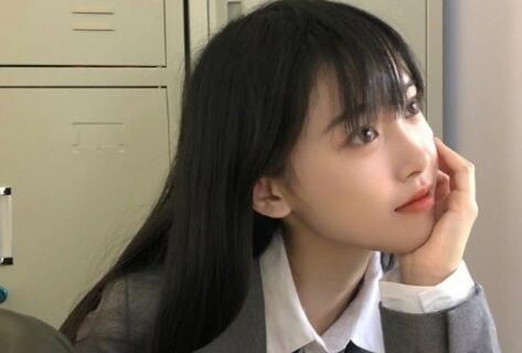 傲娇女生明明喜欢就是不承认