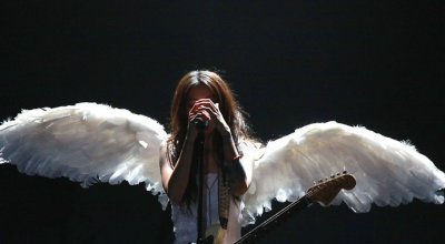 ​陈绮贞为什么叫陈装装 现状起底陷入热吻已婚男子争议