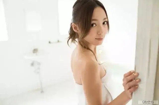 日本女演员希志爱野写真合集，暗黑界俏皮小公主！