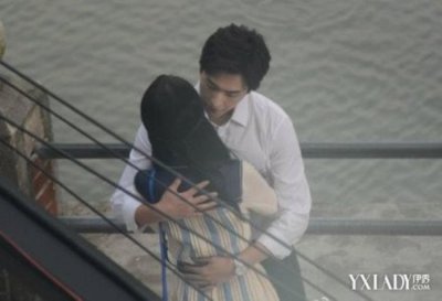 ​杨洋微博告白郑爽，杨洋女朋友的名字叫什么