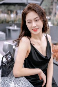 ​刘若英与钟小江分房而居的幸福生活