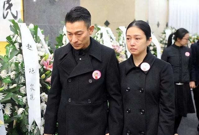 刘德华个人资料介绍（刘德华与妻子雪藏爱情24年）