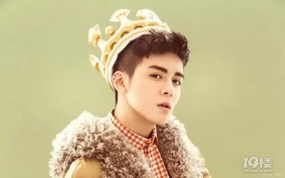 ​曾舜晞整容前后照片对比 晒童年照没用？