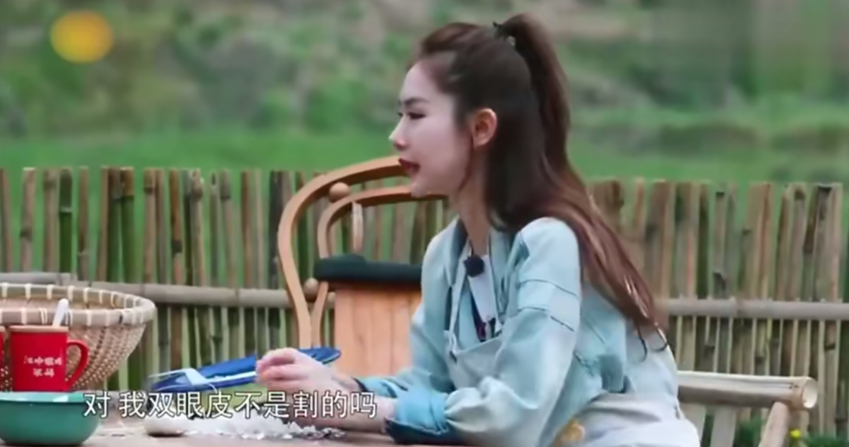 戚薇简介个人资料（“富婆”戚薇，古董香水收藏家，进口矿泉水冲奶粉，她是有何底气）