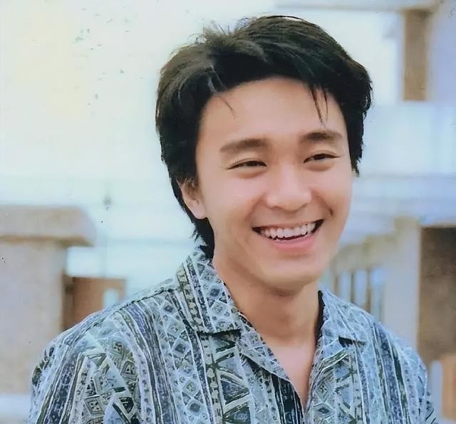 周星驰的老婆是谁（星爷近况风华依旧）
