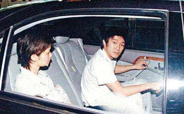 周星驰的老婆是谁（星爷近况风华依旧）