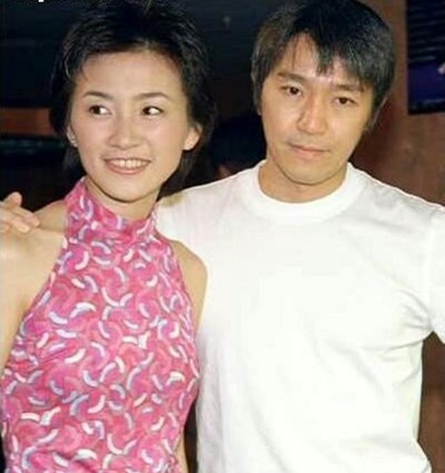 周星驰的老婆是谁（星爷近况风华依旧）