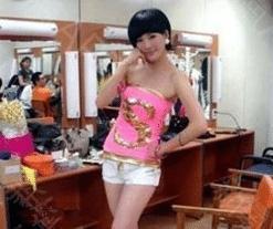 “抖音一姐”潘南奎花600万整成baby，看到她之前的照片，唉